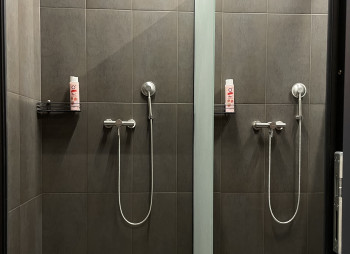 Продаж прибуткового спортивного клубу в центрі Києва